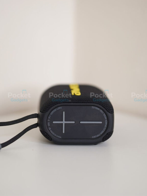 1 AWEI Y382 Bluetooth Speaker