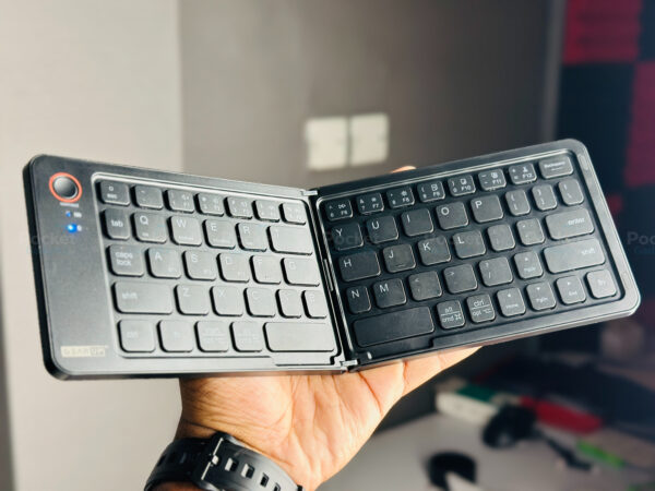 IMG_0395 GearUP B023 Rechargeable Ultra Slim Folding Pocket Bluetooth Keyboard