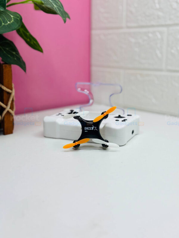 Mini Aerobat Four-Axis drone D0309